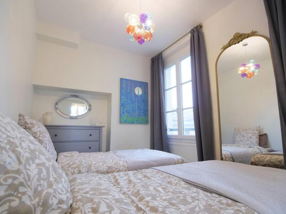Apartamento Charme Et Modernite Au Coeur Du Quartier St Louis Versalles Exterior foto